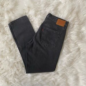 Levi’s 501 Skinny Jean in Black Mail
